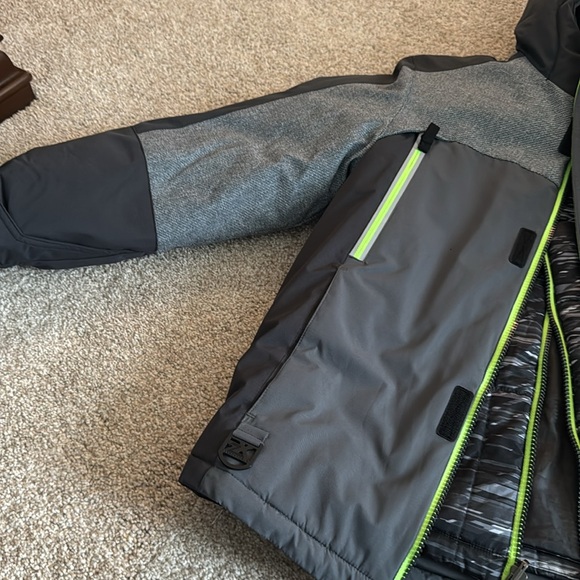 ZeroXposure Medium size 10/12 coat - Picture 2 of 10